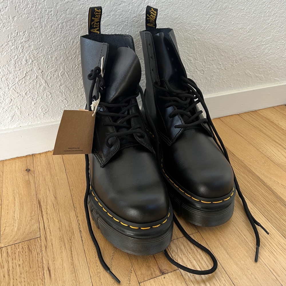 Dr. Martens Audrick Lugged Sole Lace-up Boot NWT